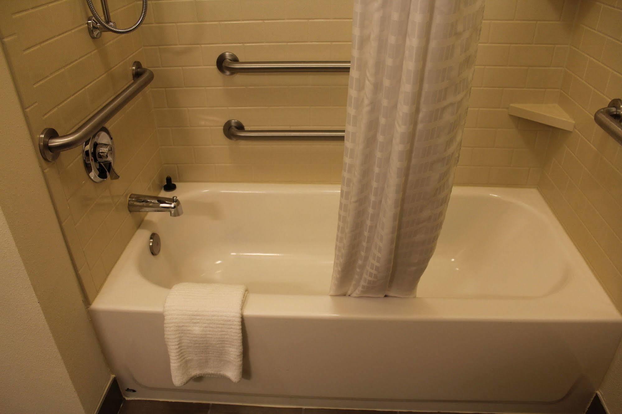 Candlewood Suites Morgantown-Univ West Virginia By Ihg Westover Eksteriør billede